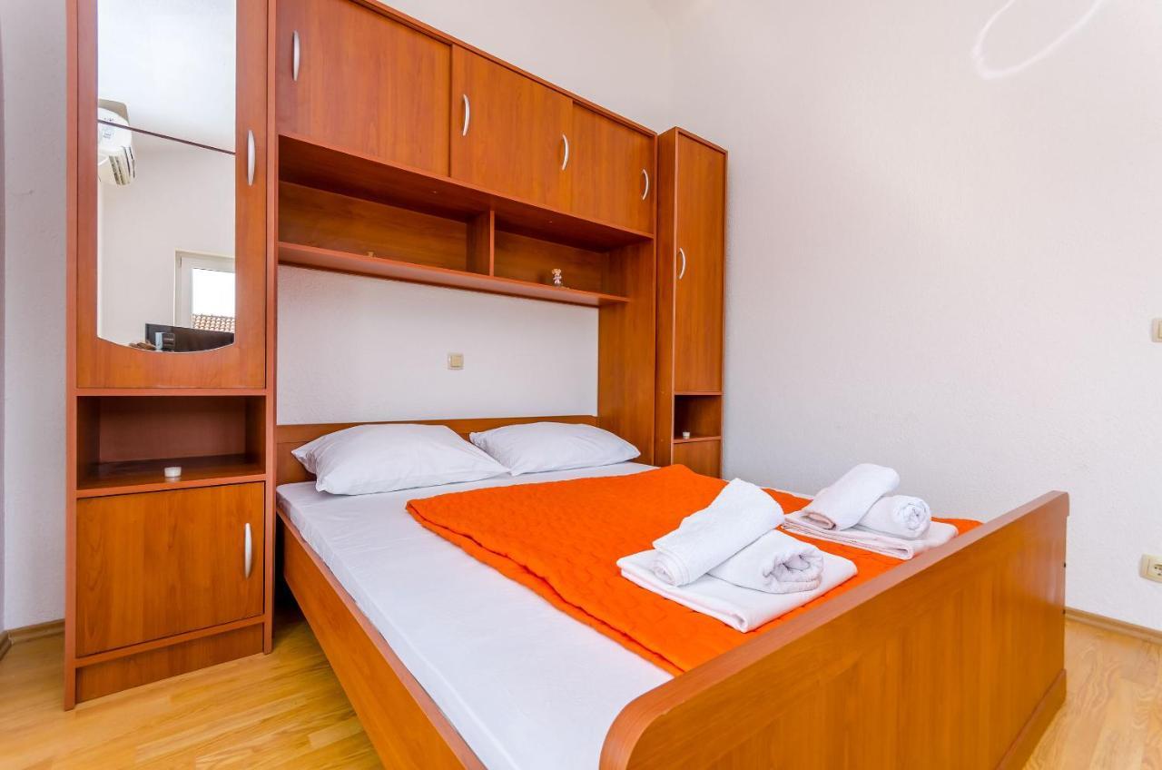 Apartments Tily Trogir Exterior photo