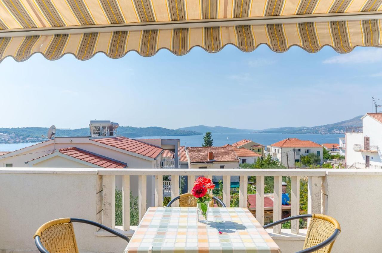 Apartments Tily Trogir Exterior photo