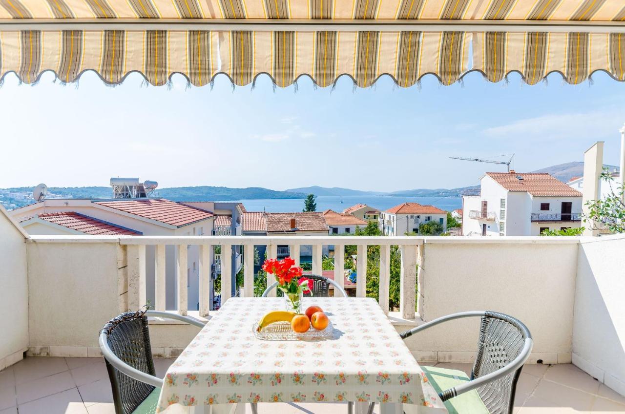 Apartments Tily Trogir Exterior photo