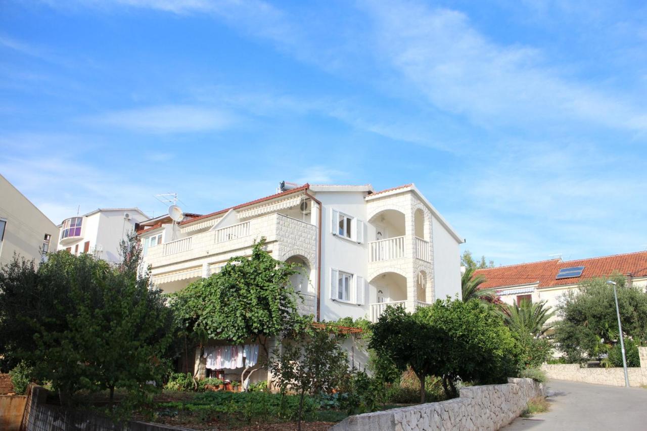 Apartments Tily Trogir Exterior photo